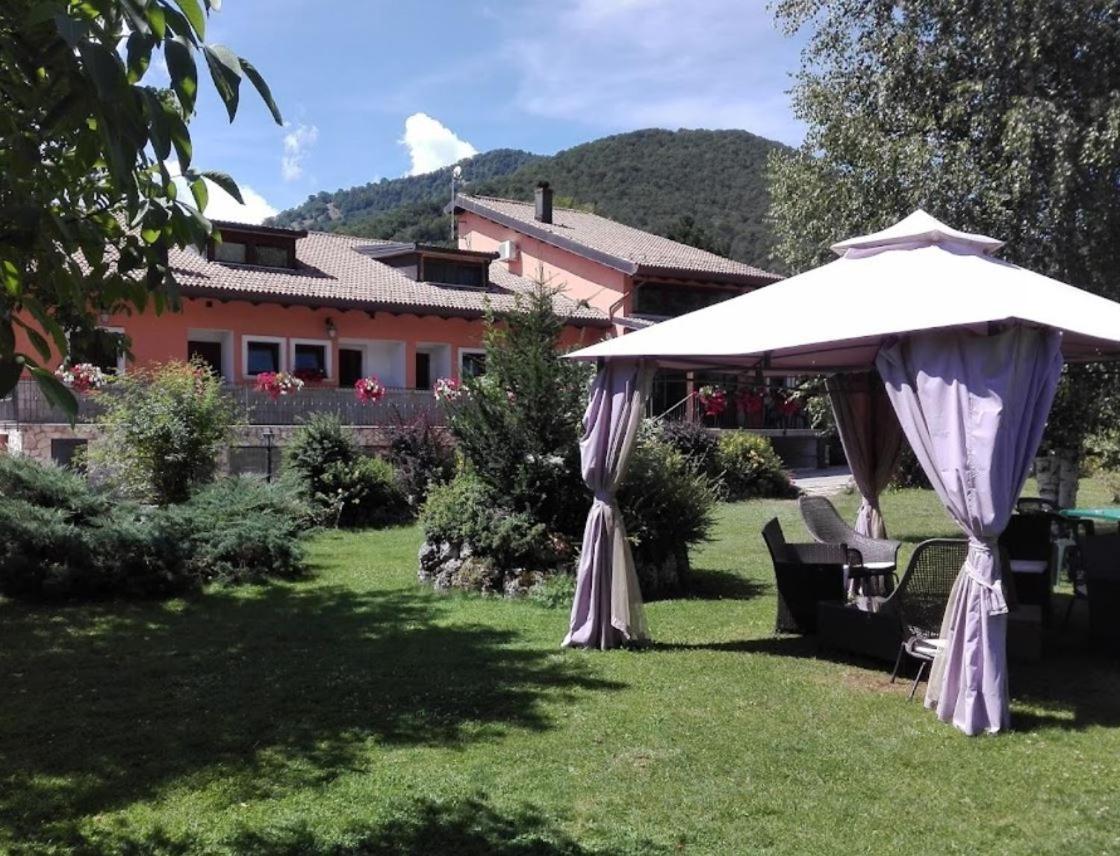 Hotel C0C00N Garden Pescasseroli Exterior photo